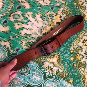 NWT Carhartt men’s leather belt